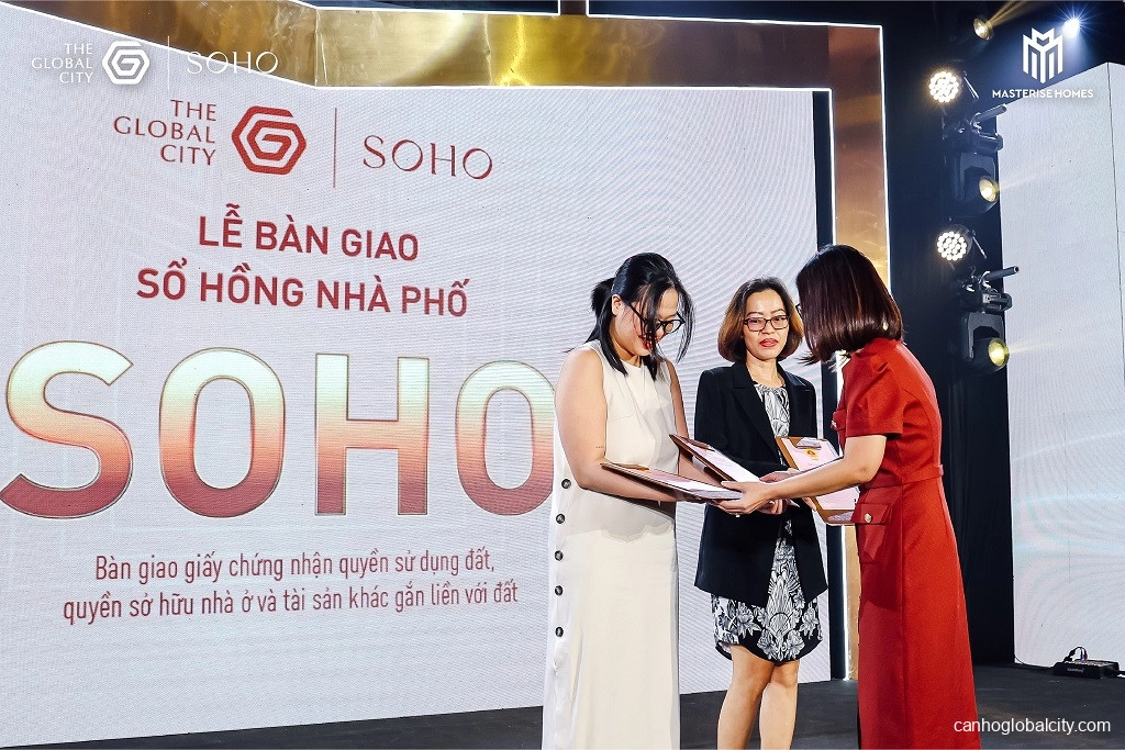 Bàn giao sổ hồng nhà phố SOHO The Global City Bàn giao sổ hồng nhà phố SOHO The Global City